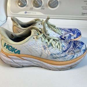 Hoka One One Women’s W Clifton 8 7.5